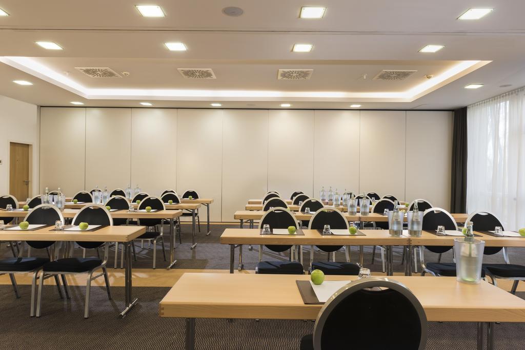 Mercure Hotel Bielefeld Johannisberg עסק תמונה